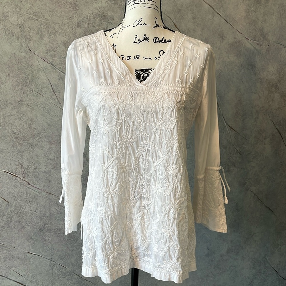 Fabindia White V Neck Embroidered Top